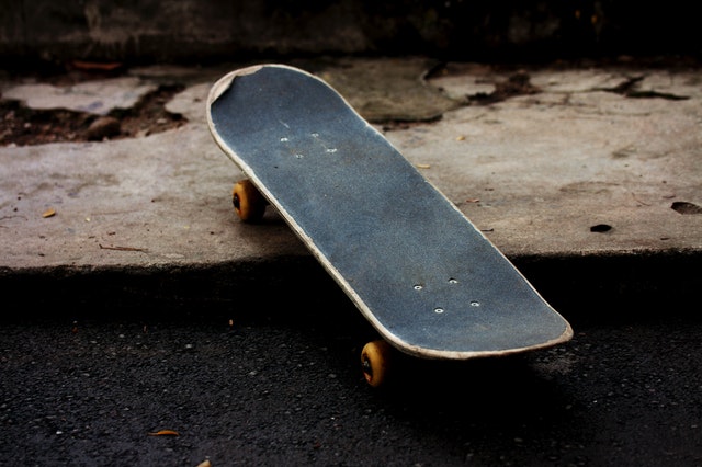 How-to-Clean-Skateboard-Griptape-without-Rubber
