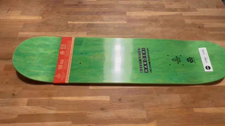 How Much Does A Skateboard Deck Weigh? |Which Factors That Influencing|
